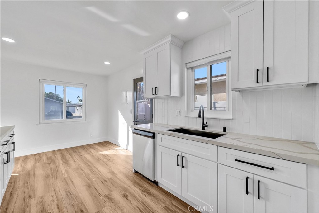 Residential Lease in Huntington Beach 4