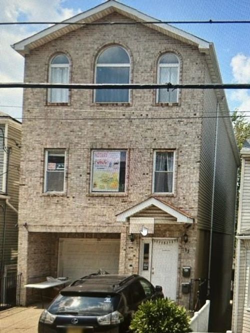 1-93 Western Ave, Jersey City, NJ, 07307-4311 | Card Image