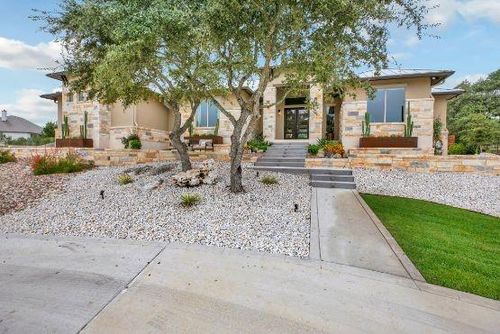 560 Eagles Peak Dr, Fischer, TX, 78623-1895 | Card Image