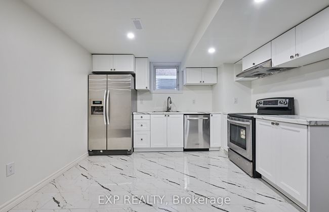 13 Knowles St, House other with 2 bedrooms, 1 bathrooms and 1 parking in Ajax ON | Image 10