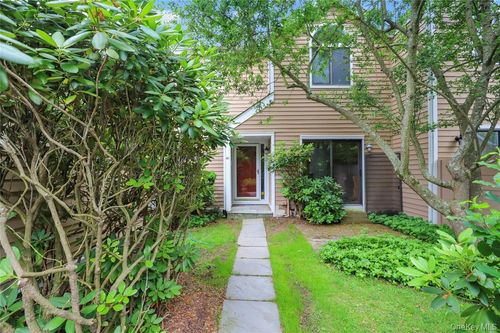 41 Rambling Brook Rd, Chappaqua, NY, 10514-3723 | Card Image