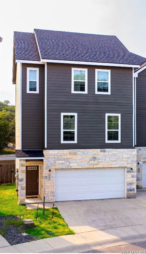 21531 Sir Walter Ln, San Antonio, TX, 78256-4443 | Card Image