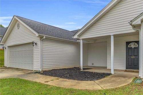 129 Saint James Ct, Anderson, SC, 29621-4288 | Card Image