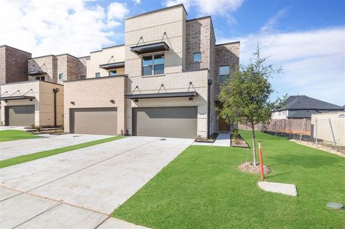 1050 Maverick Dr, Allen, TX, 75013-2881 | Card Image