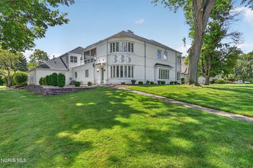 335 Riverside Dr, Rossford, OH, 43460-1050 | Card Image