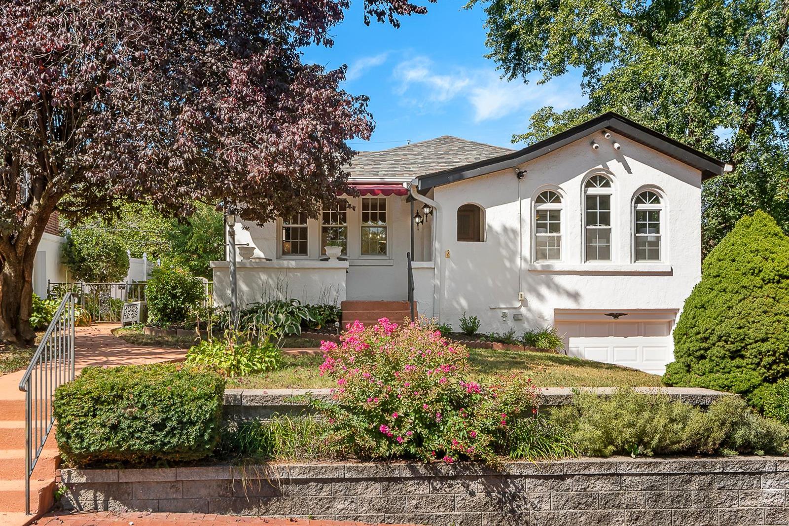 Spanish Dr, Saint Louis, MO 63144