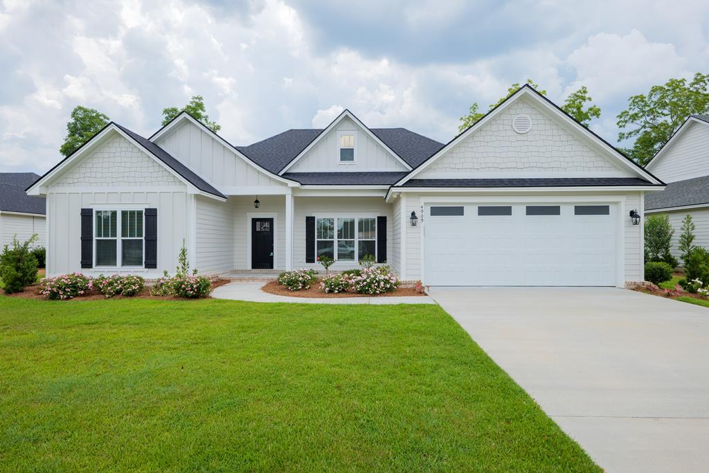 Hatfield Cir, Hahira, GA 31632