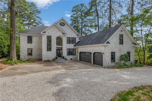 1706 S Woodside Ln, Virginia Beach, VA, 23454-1019 | Card Image