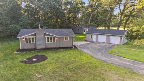 11121 N Arthurs Dr, Edgerton, WI, 53534-9406 | Card Image