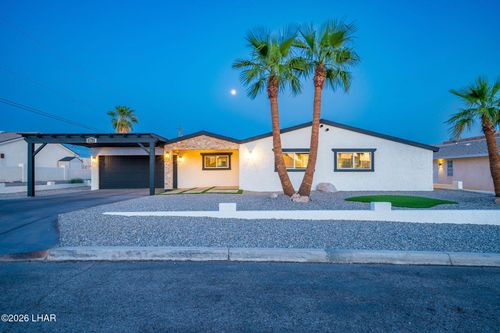 2860 War Eagle Dr, Lake Havasu City, AZ, 86406-8476 | Card Image