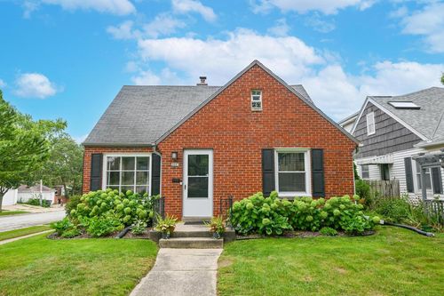 2603 N 66th Street, Wauwatosa, WI, 53213 | Card Image