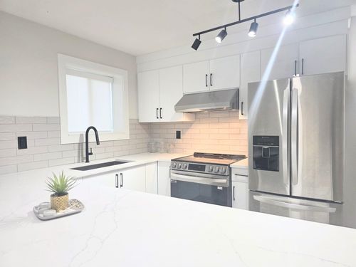 {{alt}} | Card Image