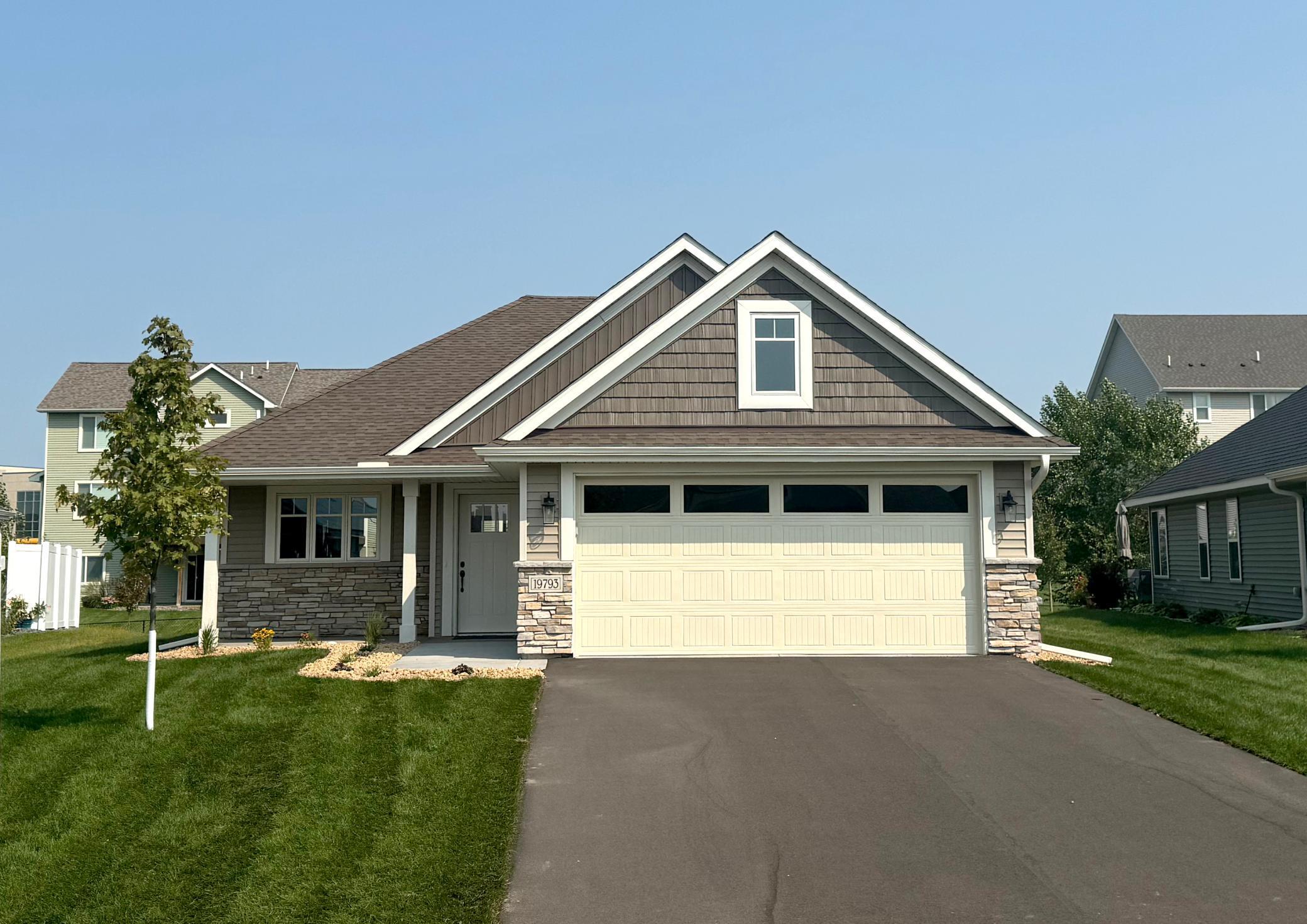 Falk Ct, Forest Lake, MN 55025