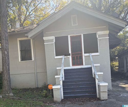 513 Richard M Scrushy Pkwy, Fairfield, AL, 35064-2219 | Card Image