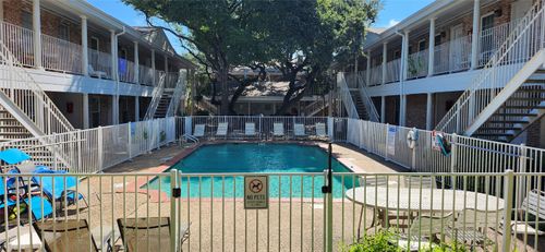 apt-102-1240 Barton Hills Dr, Austin, TX, 78704-2079 | Card Image