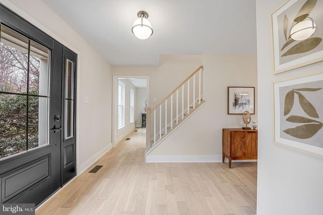 9051 Laurel Hill Ct, House other with 5 bedrooms, 4 bathrooms and null parking in VIENNA VA | Image 6