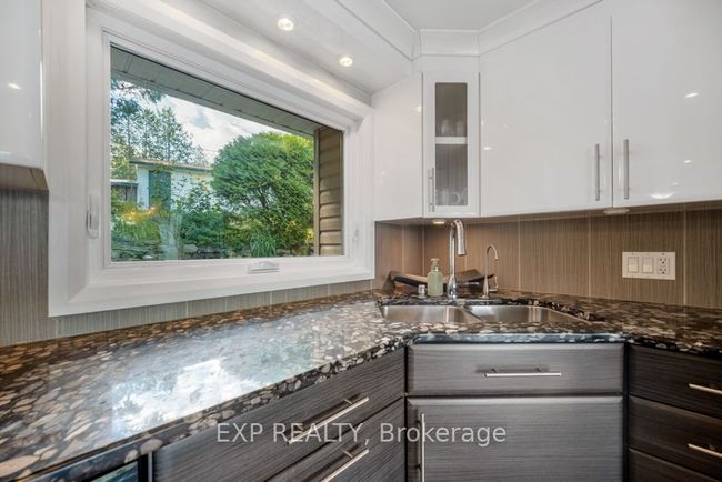 3094 Barlow Cres, House other with 3 bedrooms, 2 bathrooms and 4 parking in Dunrobin ON | Image 16