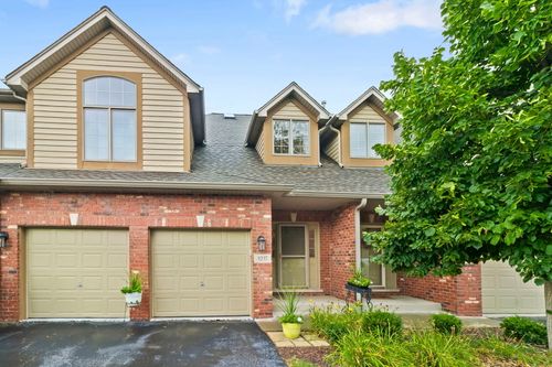 3237 Lightning Ct, New Lenox, IL, 60451-5608 | Card Image