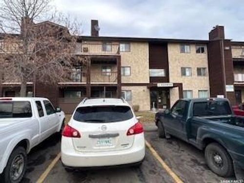 206-31 Rodenbush Dr, Regina, SK, S4R8C7 | Card Image