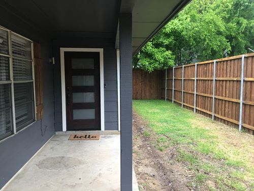 600 N East St, Arlington, TX, 76011-4683 | Card Image