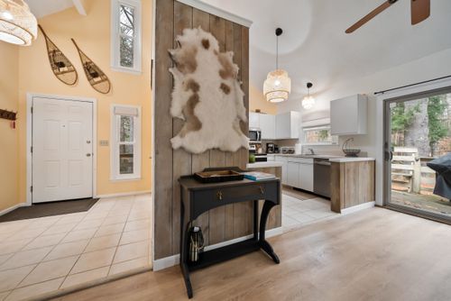 36 Briarcliff Cir, Campton, NH, 03223-5424 | Card Image