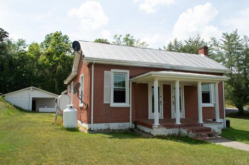 3129 Derby Rd, Gretna, VA, 24557-3579 | Card Image