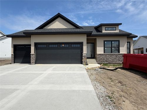 1290 Osage Ln, North Liberty, IA, 52317-9766 | Card Image
