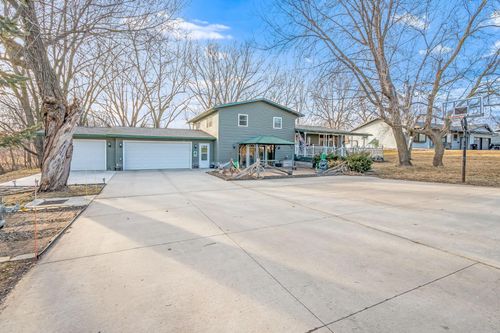 600 Plum Ave, Windom, MN, 56101-1620 | Card Image