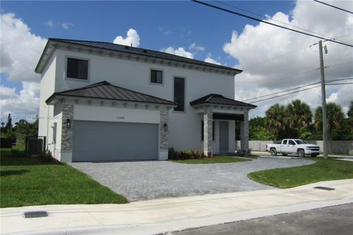 --11998 Sw 232nd St, Miami, FL, 33170-7515 | Card Image
