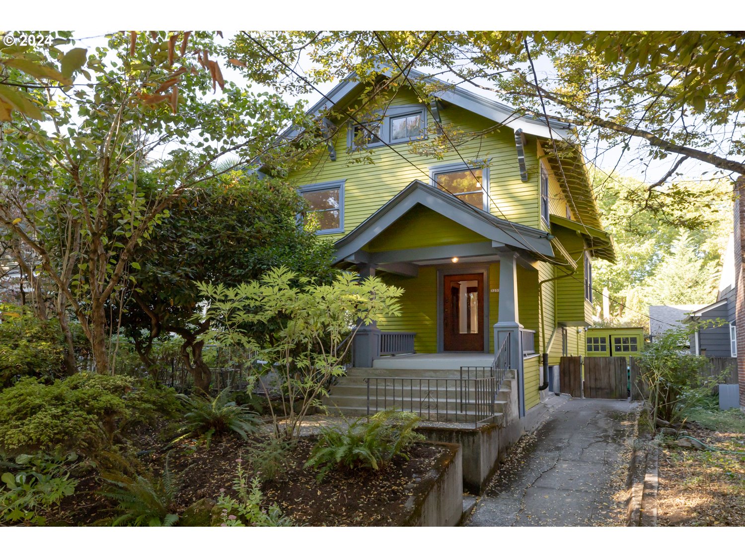 14th Ave, Portland, OR 97212