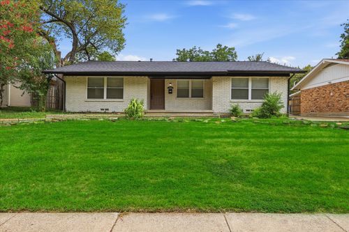 10039 Shadyview Dr, Dallas, TX, 75238-3452 | Card Image