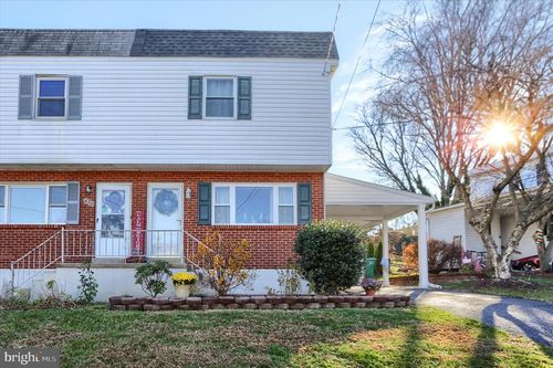 608 Erford Rd, CAMP HILL, PA, 17011-1124 | Card Image