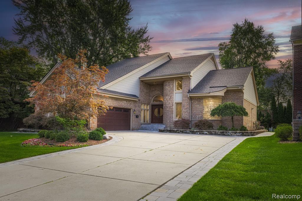 Woodbridge Ct, Dearborn, MI 48124