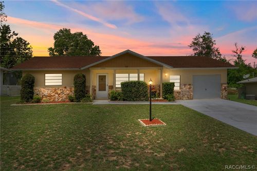 3288 N Maidencane Dr, BEVERLY HILLS, FL, 34465-4229 | Card Image