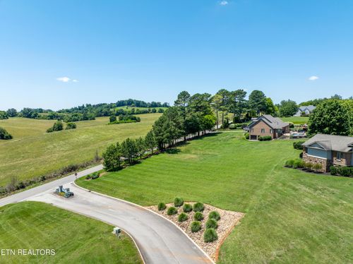 19 Logans Landing Circle, Louisville, TN, 37777 | Card Image