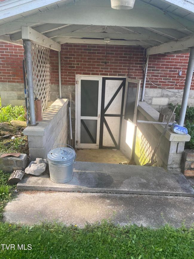 6192 Hurricane Rd, House other with 3 bedrooms, 2 bathrooms and null parking in Wise VA | Image 34