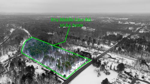 874 Middleline Rd, Ballston Spa, NY, 12020-2800 | Card Image