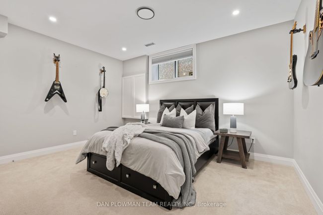 1682 Heathside Cres, House other with 5 bedrooms, 5 bathrooms and 4 parking in Pickering ON | Image 30