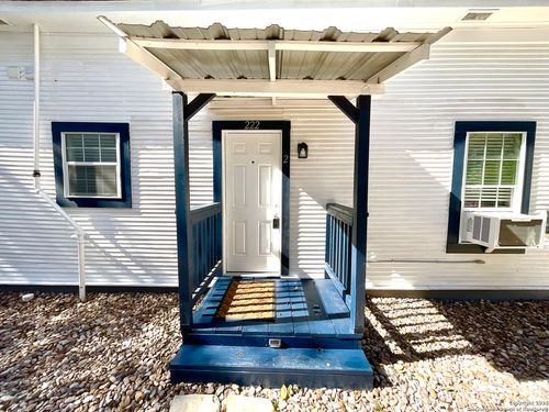 222-222 Army Blvd, San Antonio, TX, 78215-1077 | Card Image