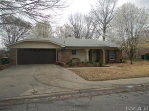 1005 S Laredo Ave, Russellville, AR, 72801-7533 | Card Image