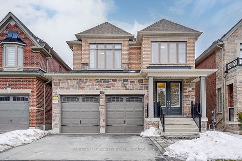 11 Micklefield Avenue, Whitby, ON, L1P0C2 | Card Image