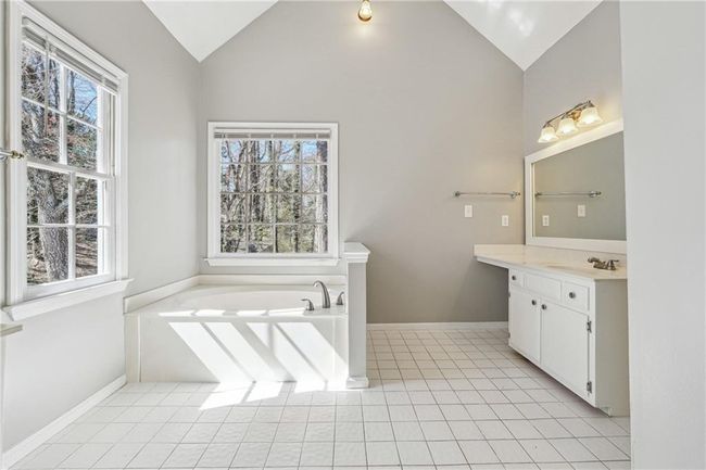 4271 Weston Dr Sw, House other with 4 bedrooms, 3 bathrooms and 4 parking in Lilburn GA | Image 24