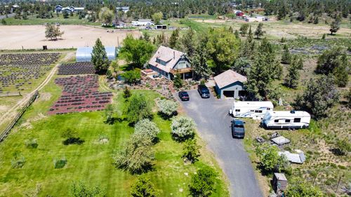 3990 Ne 33rd St, Redmond, OR, 97756-9716 | Card Image
