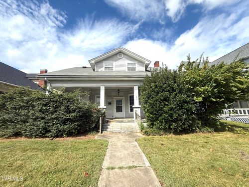 607 E Watauga Ave, Johnson City, TN, 37601-4071 | Card Image