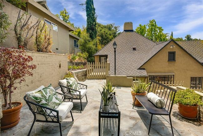 2256 Bronson Hill Dr, House other with 2 bedrooms, 2 bathrooms and 2 parking in Los Angeles CA | Image 40