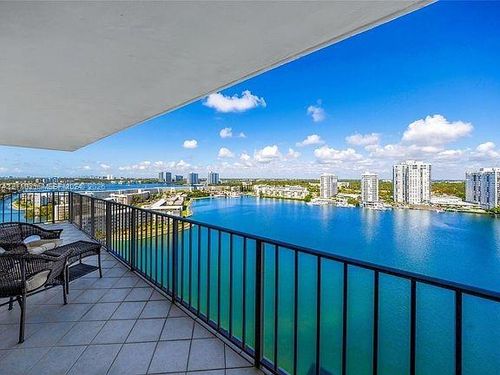 1917-18151 Ne 31st Ct, Aventura, FL, 33160-2665 | Card Image