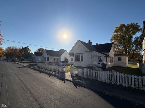 321 E Coal St, Brazil, IN, 47834-1707 | Card Image