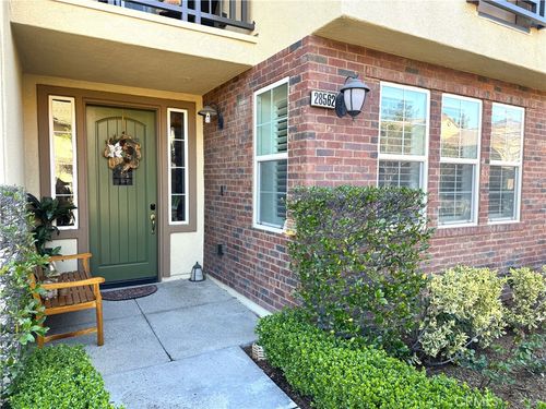 28562 Herrera St, Valencia, CA, 91354-3059 | Card Image