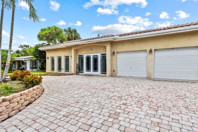 750 Nw 37th St, House other with 4 bedrooms, 5 bathrooms and null parking in Oakland Park FL | Image 3