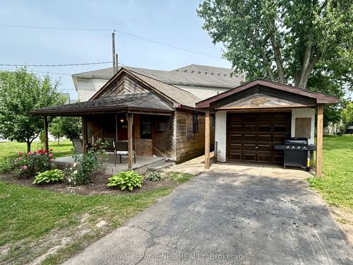 4149 Welland St, Niagara Falls, ON, L2G6J9 | Card Image